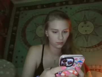 girl Big Tit Cam with stonerbabe1313