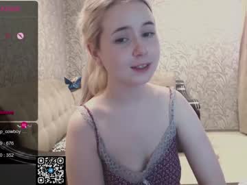 girl Big Tit Cam with yoliverse