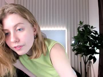 girl Big Tit Cam with leslie_that_one