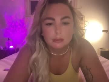 girl Big Tit Cam with mountainmama_