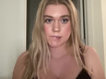 girl Big Tit Cam with urfavcollegegirl