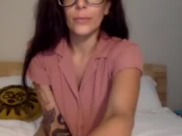 girl Big Tit Cam with crybbgoodgirl